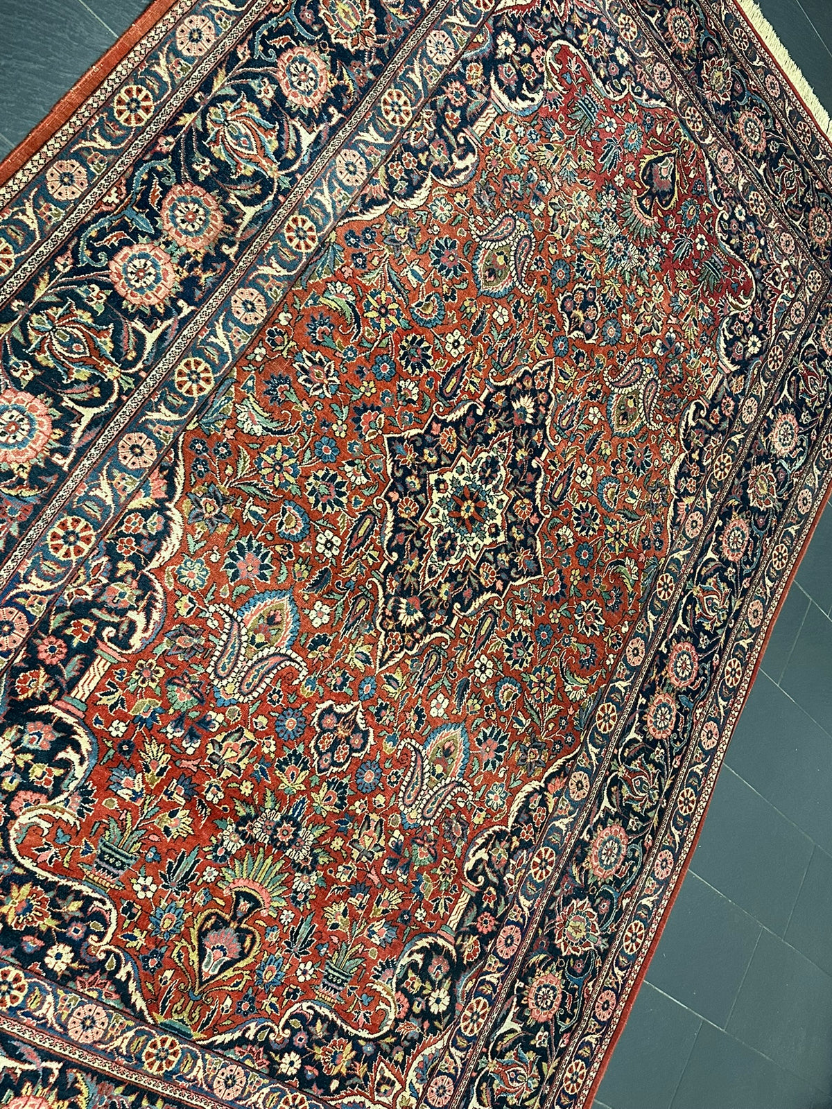 Antiker Orientteppich handgeknüpft Keschan 355x225 cm