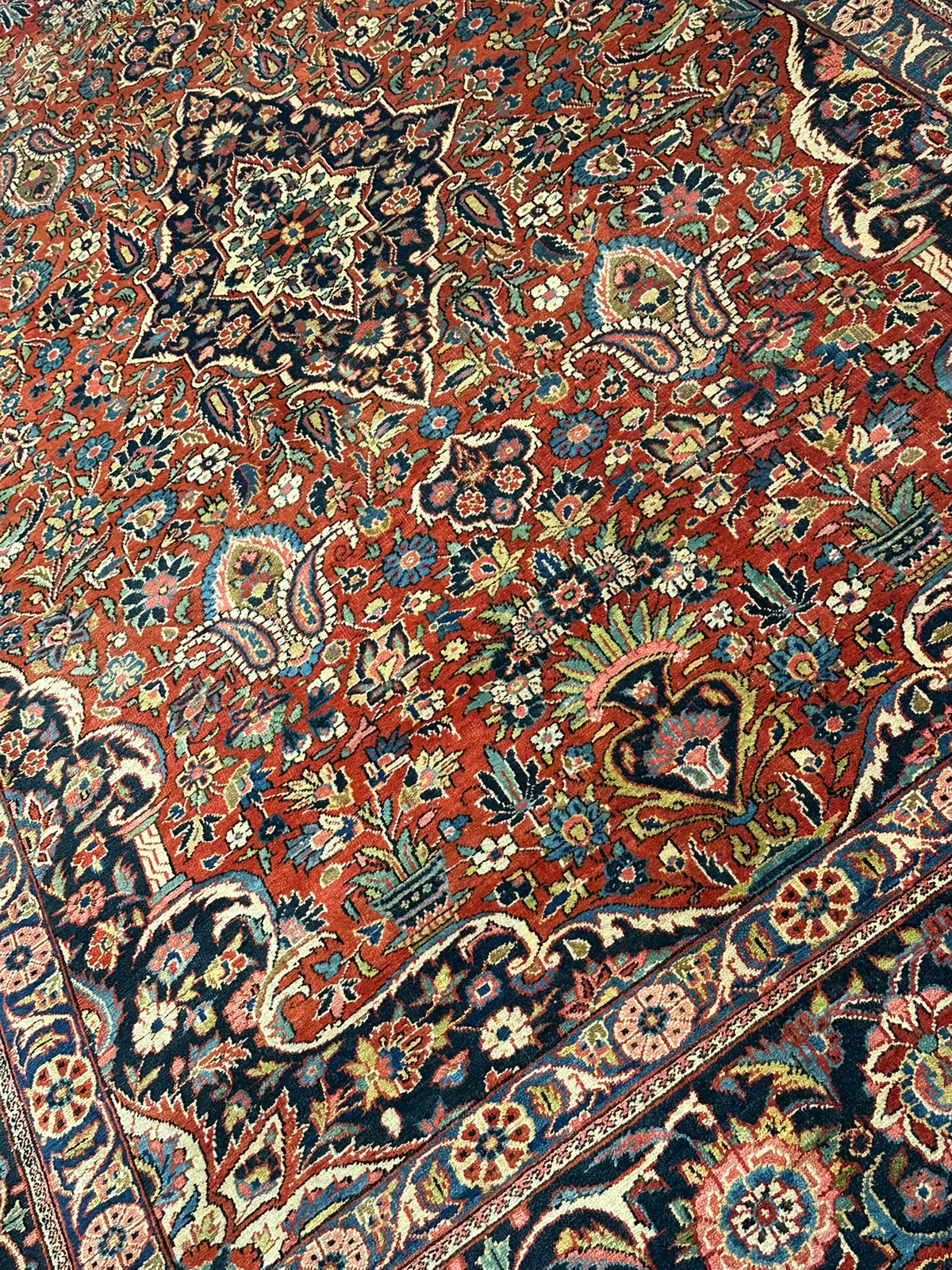 Antiker Orientteppich handgeknüpft Keschan 355x225 cm