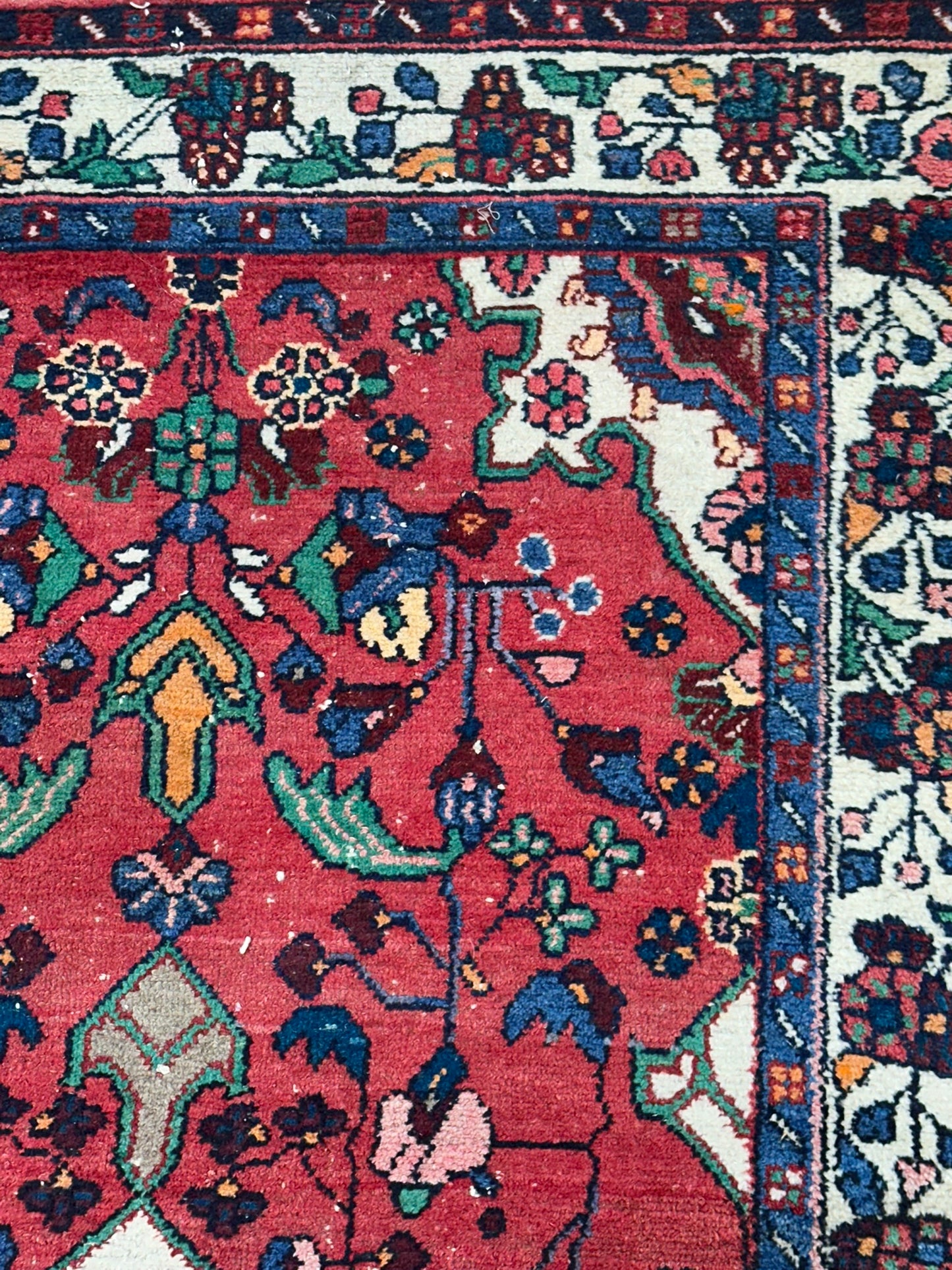 Orientteppich handgeknüpft Saruk 187x104 cm