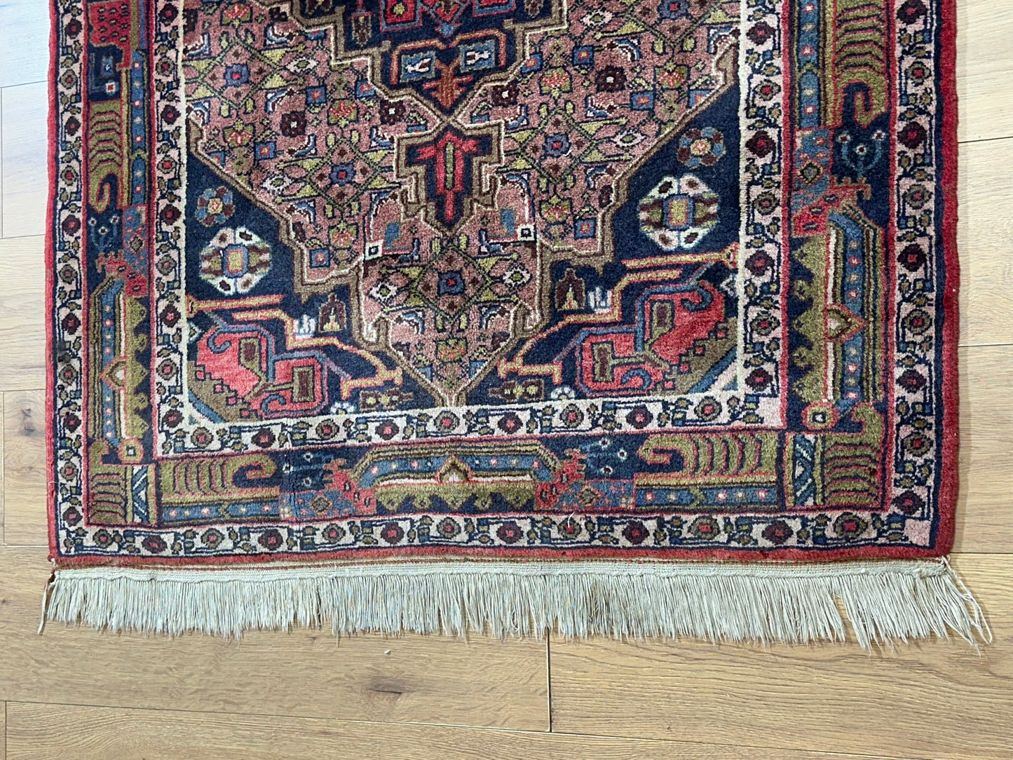Orientteppich handgeknüpft Ekbatan 142x106 cm