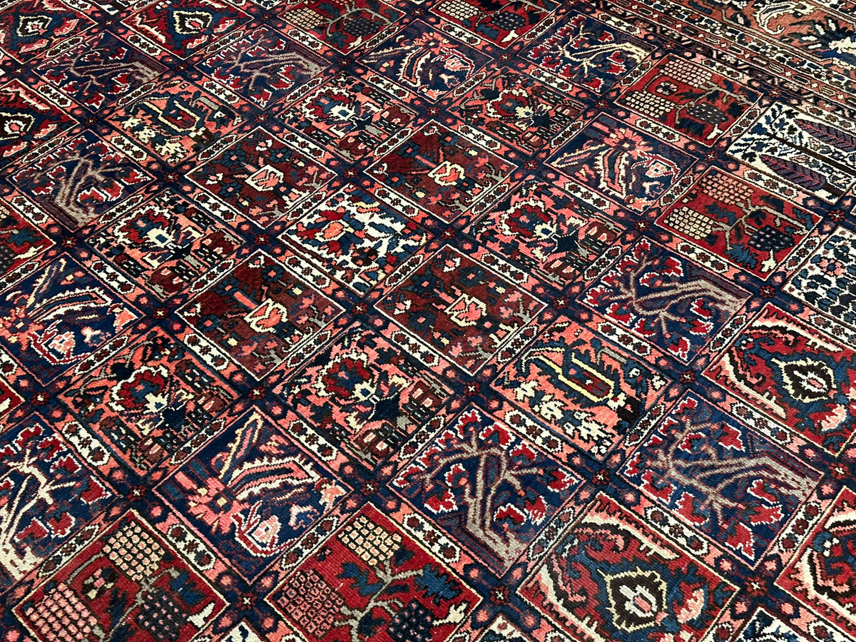 Orientteppich handgeknüpft Bakhtiar Felder 420x315 cm