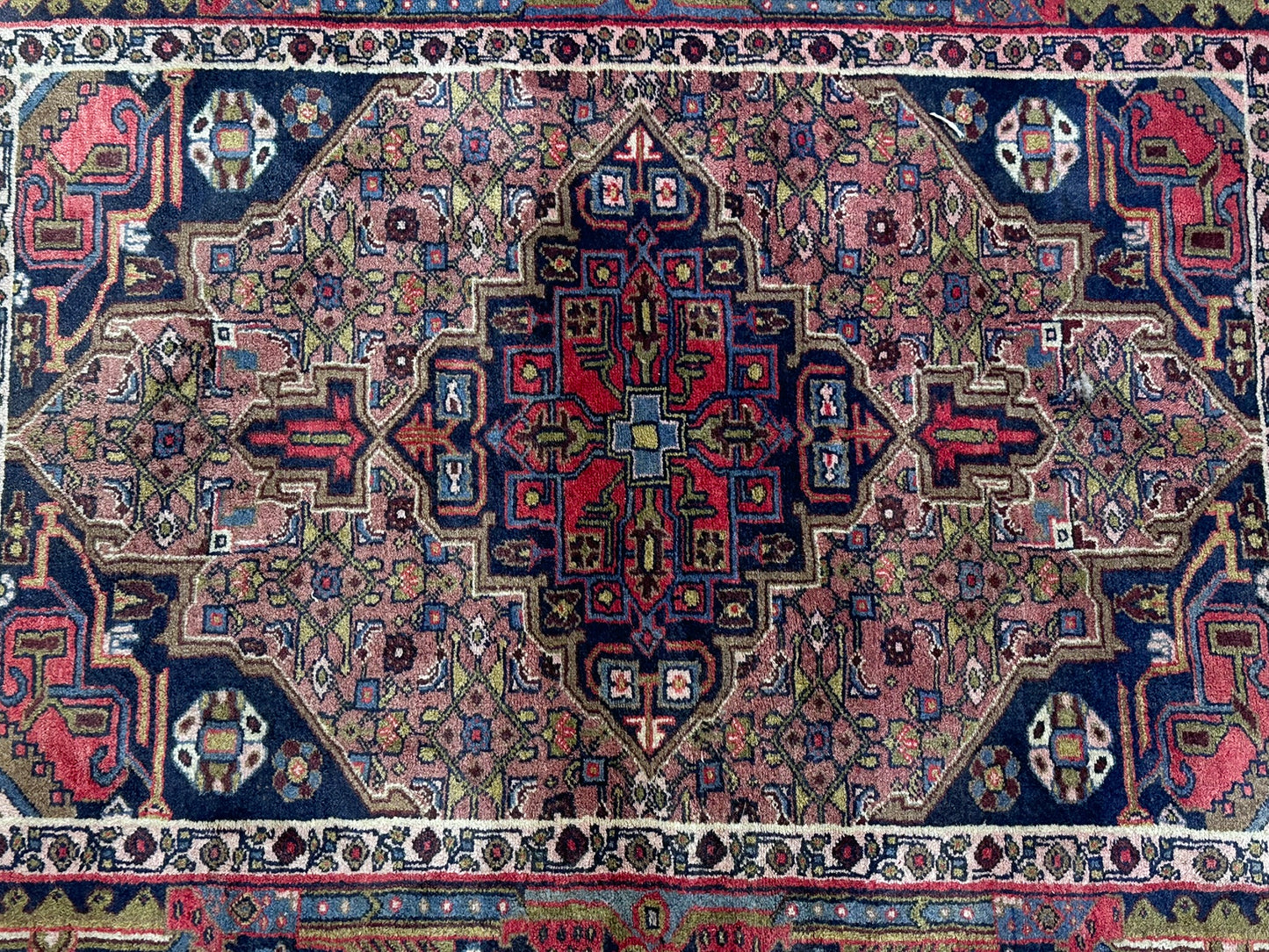 Orientteppich handgeknüpft Ekbatan 142x106 cm