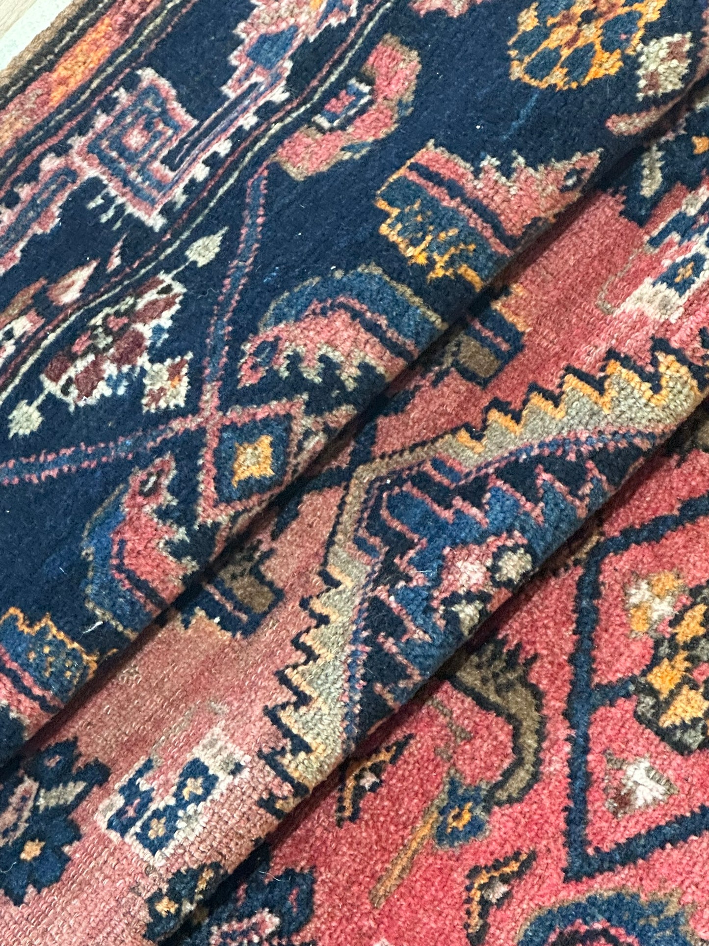 Antik Orientteppich handgeknüpft Malayer Naturfarben 200x112 cm