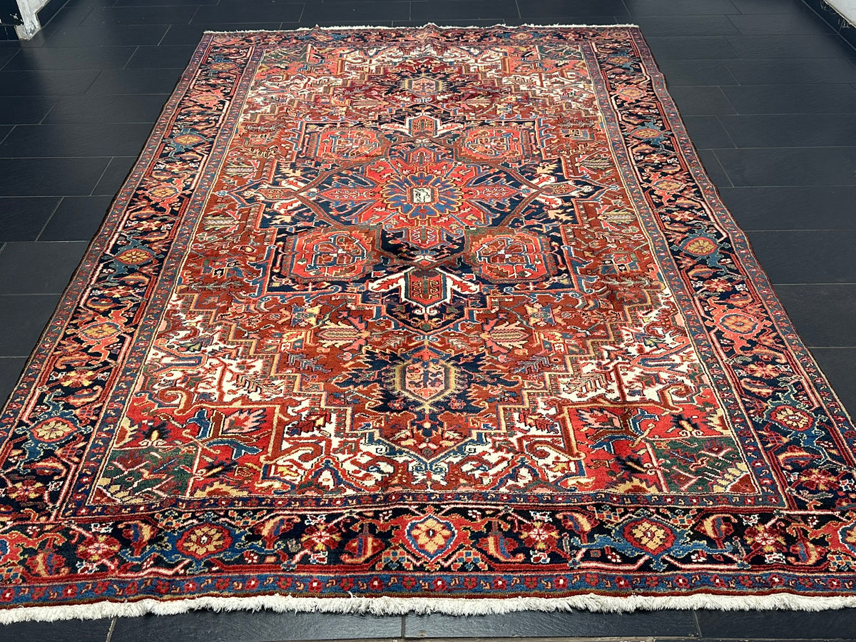 Orientteppich handgeknüpft Heriz 345x230 cm