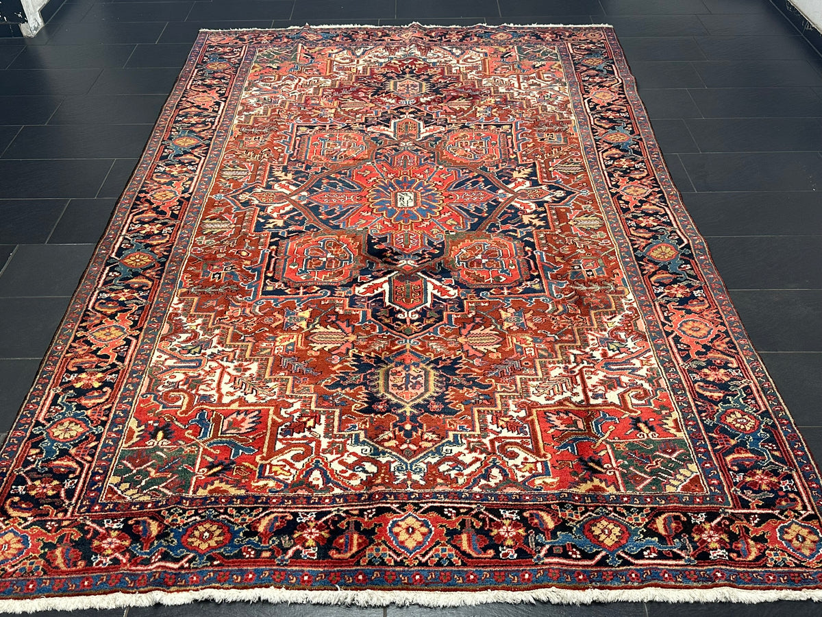 Orientteppich handgeknüpft Heriz 345x230 cm