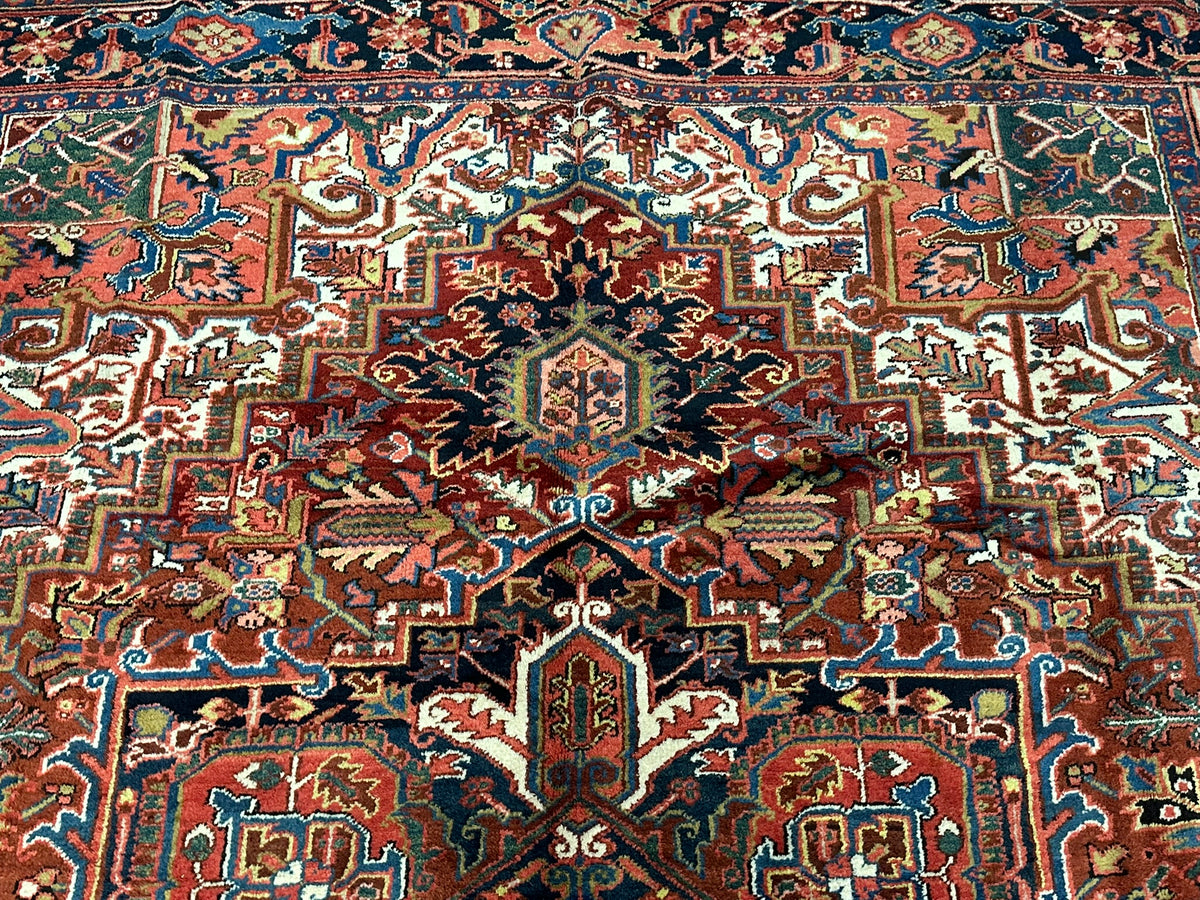 Orientteppich handgeknüpft Heriz 345x230 cm