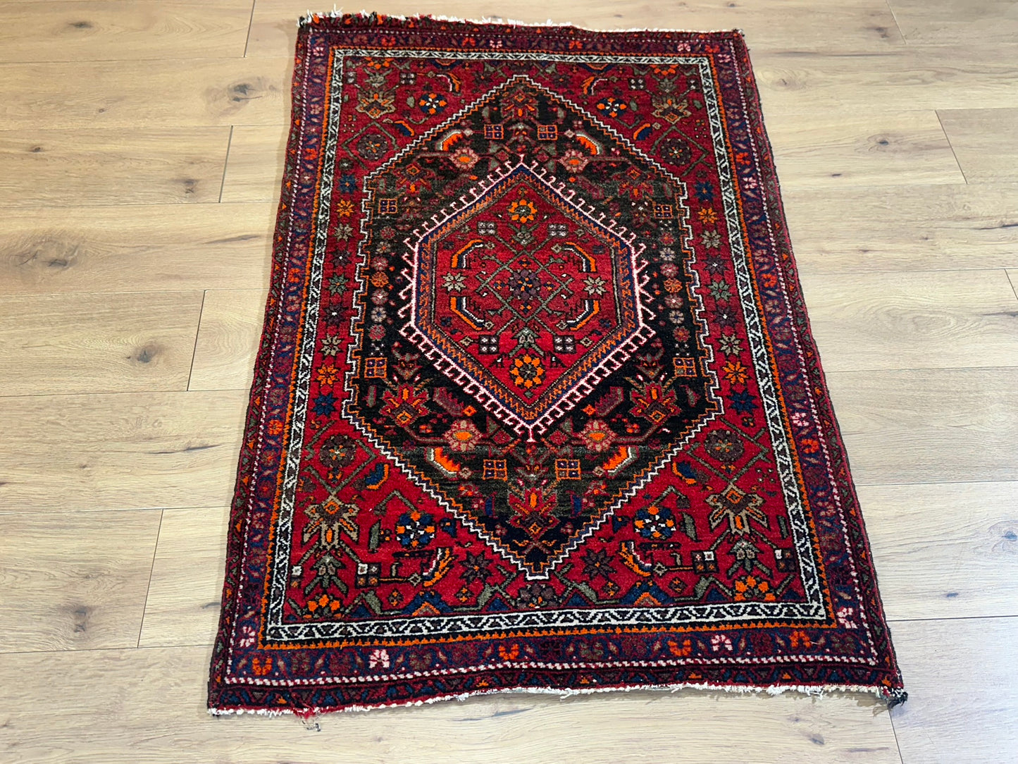 Orientteppich handgeknüpft Malayer 132x86 cm