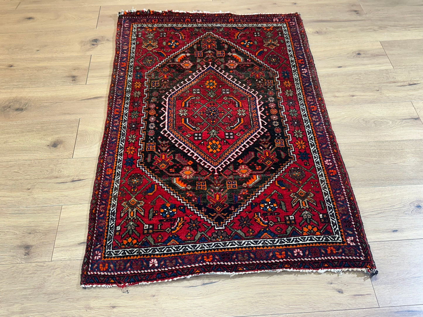 Orientteppich handgeknüpft Malayer 132x86 cm