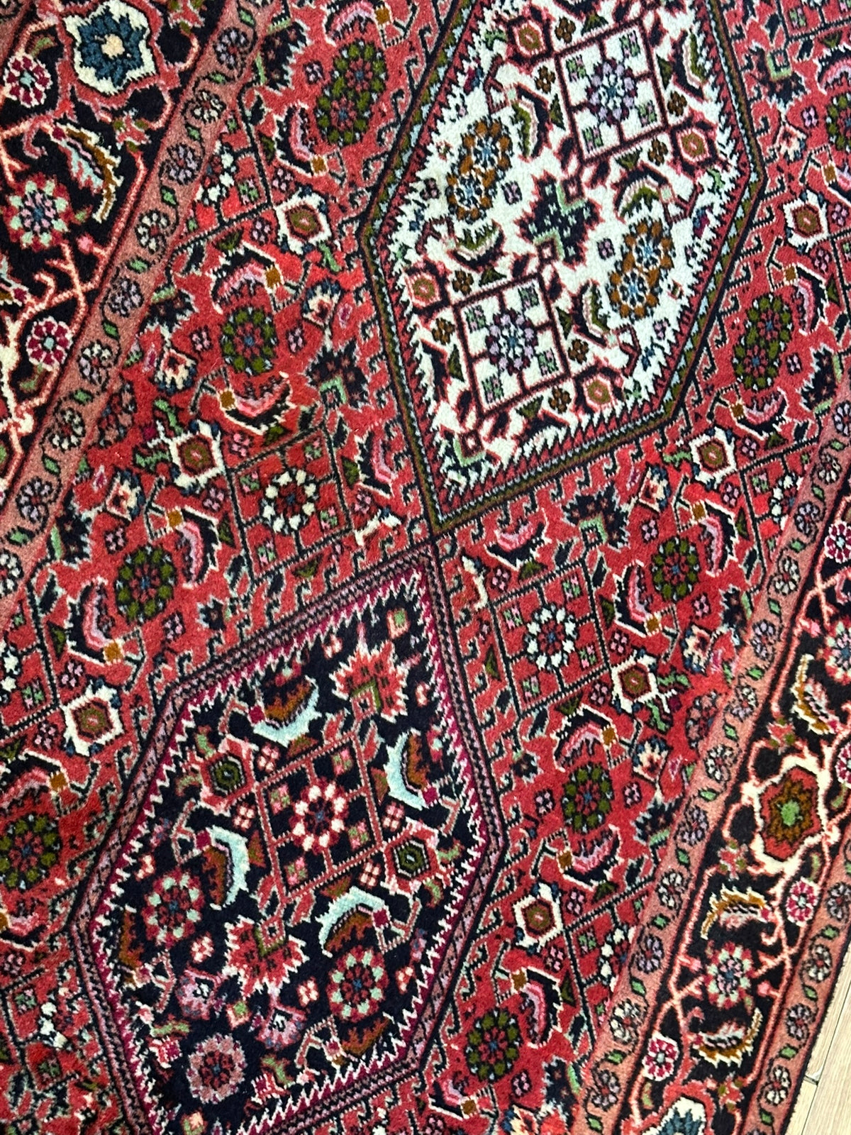 Orientteppich handgeknüpft Bidjar Korkwolle 290x80 cm