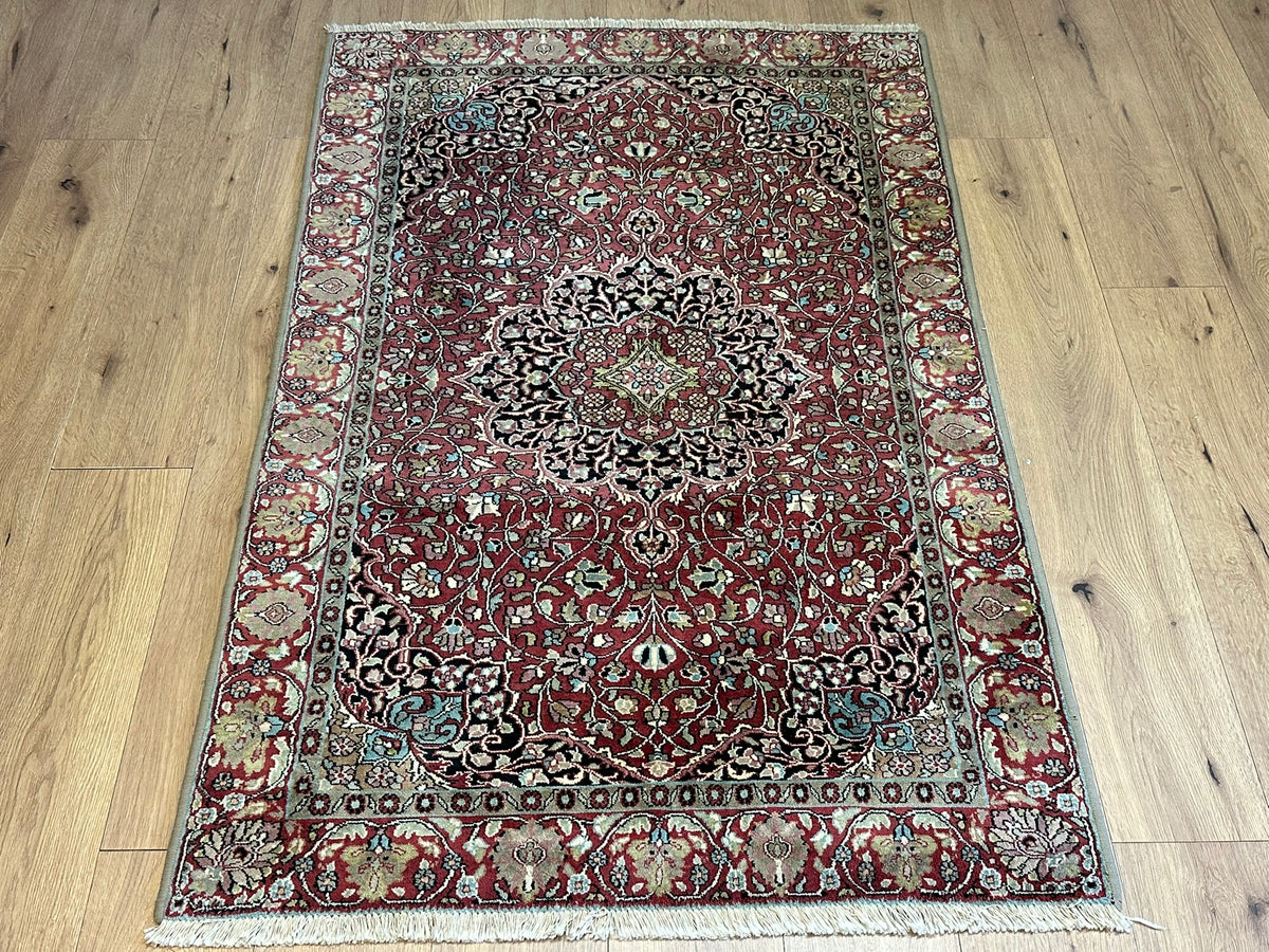 Orientteppich handgeknüpft Kaschmir Seide Ghom 170x108 cm