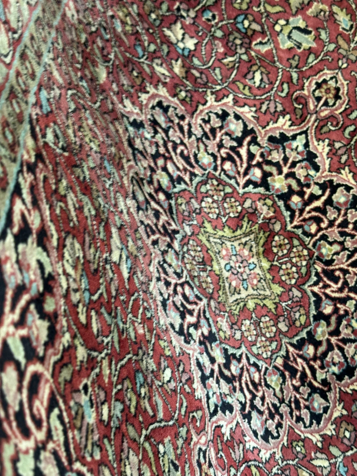 Orientteppich handgeknüpft Kaschmir Seide Ghom 170x108 cm