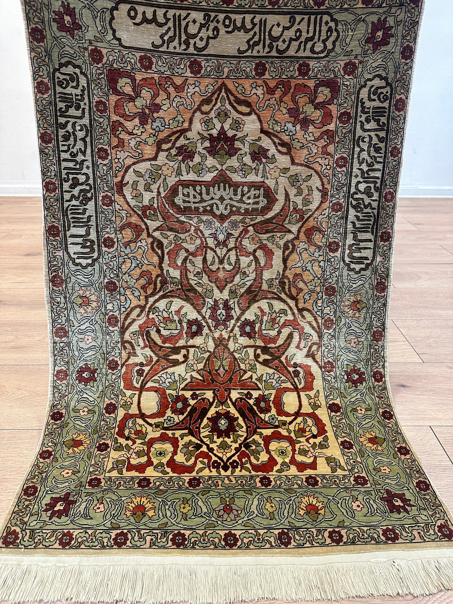 Handgeknüpfter Signierter Seidenteppich mit Koran Versen 100x60 cm