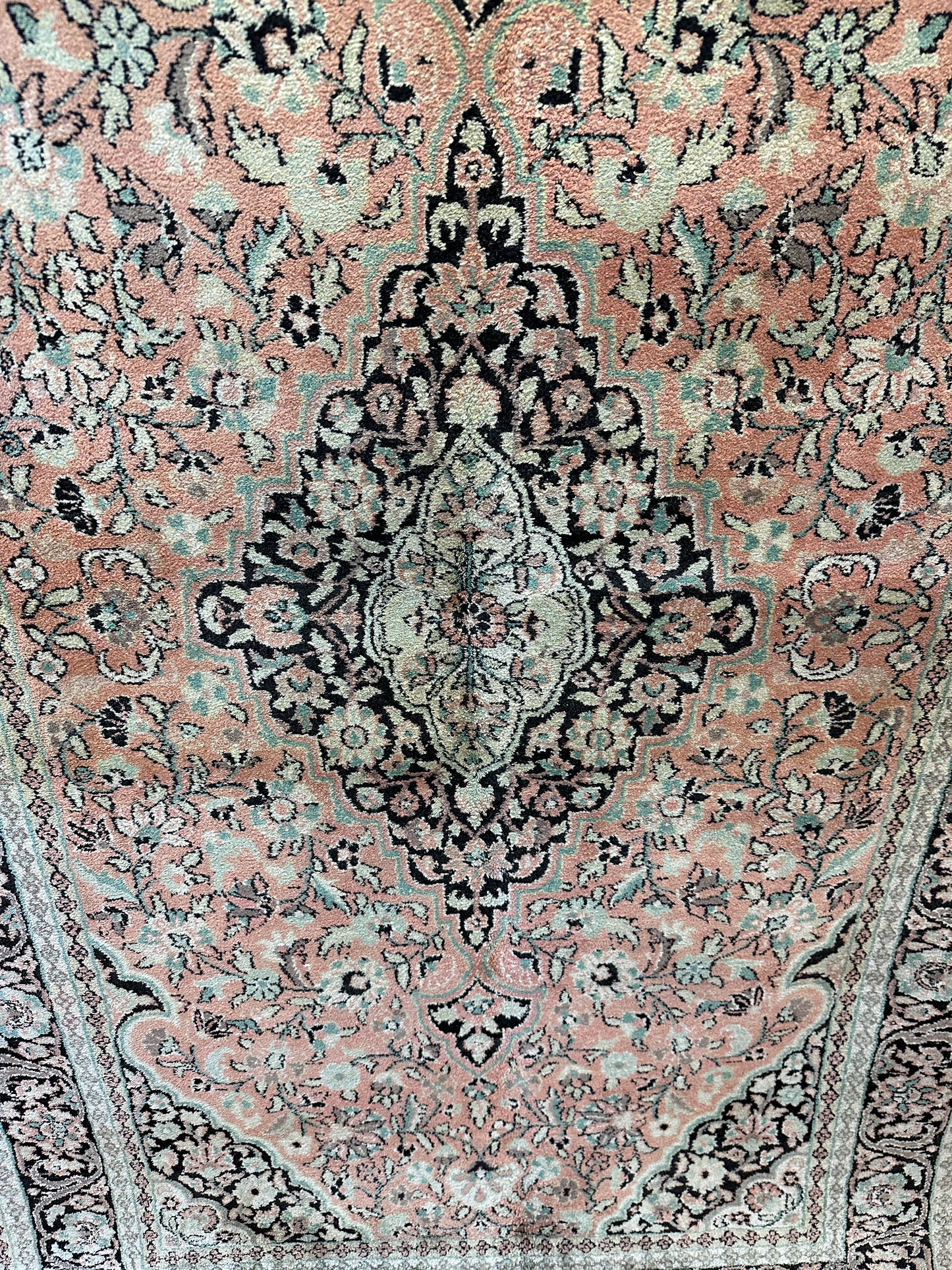 Handgeknüpfter Orientteppich  Kaschmir Ghom Seidenteppich  200x120 cm