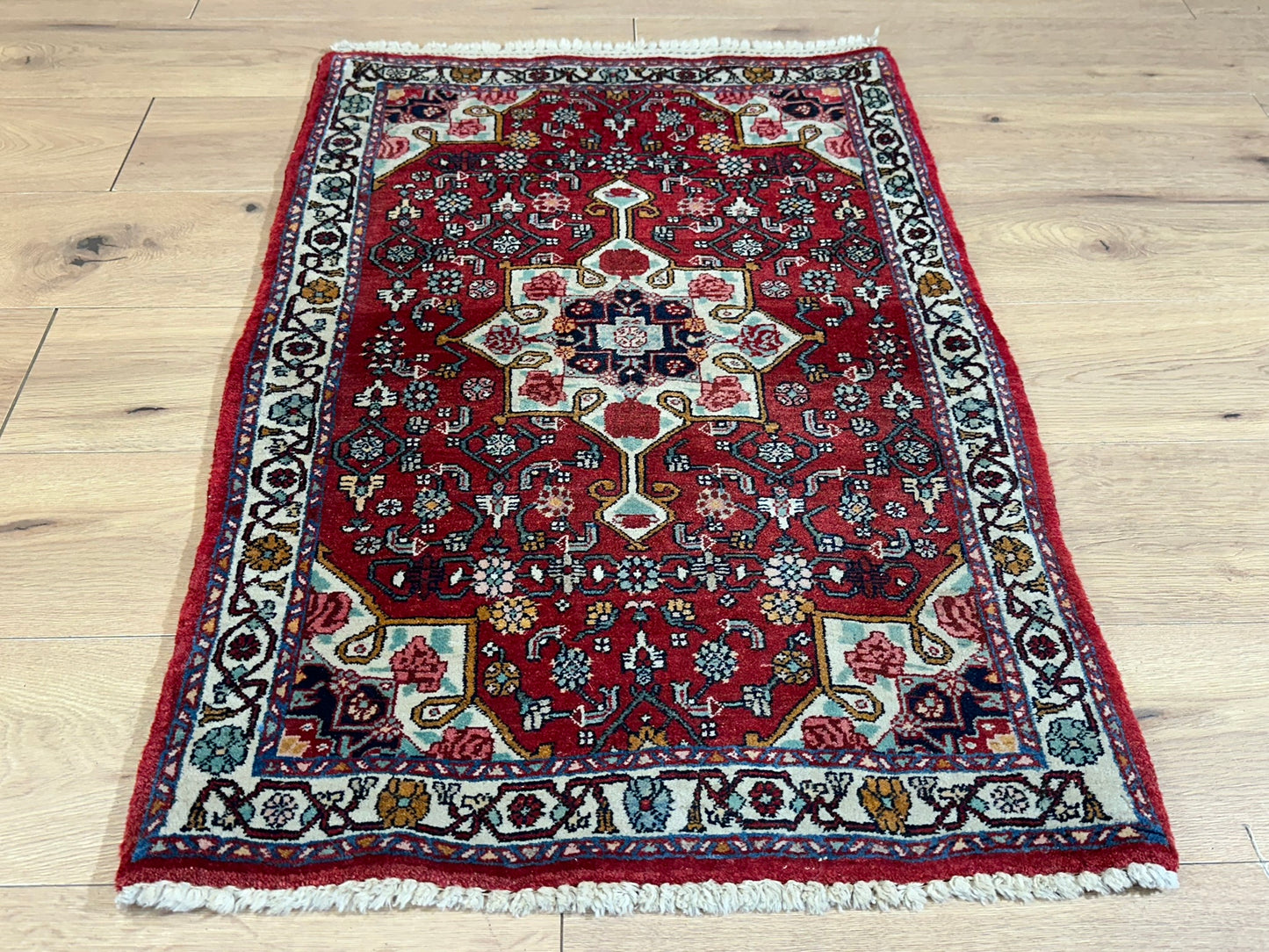 Orientteppich handgeknüpft Bidjar Rosenmuster 108x70 cm