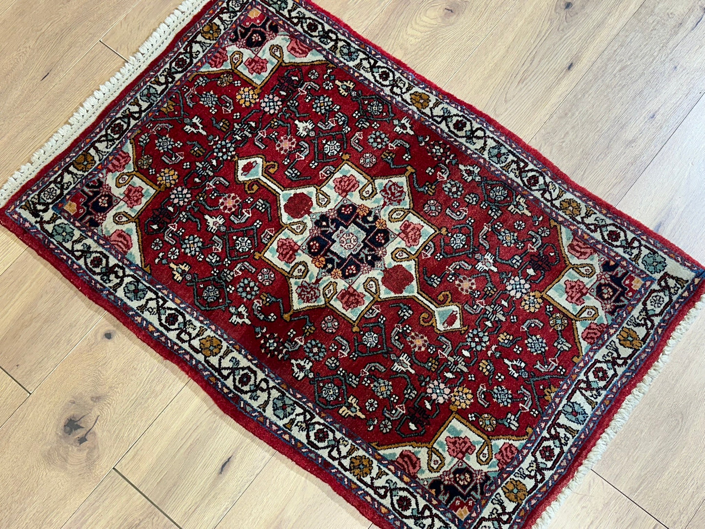 Orientteppich handgeknüpft Bidjar Rosenmuster 108x70 cm