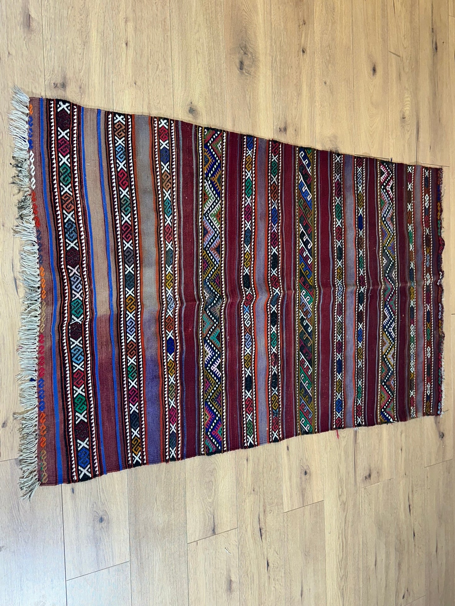 Antiker Orientteppich handgeknüpft Berber Kelim Naturfarben 173x107 cm