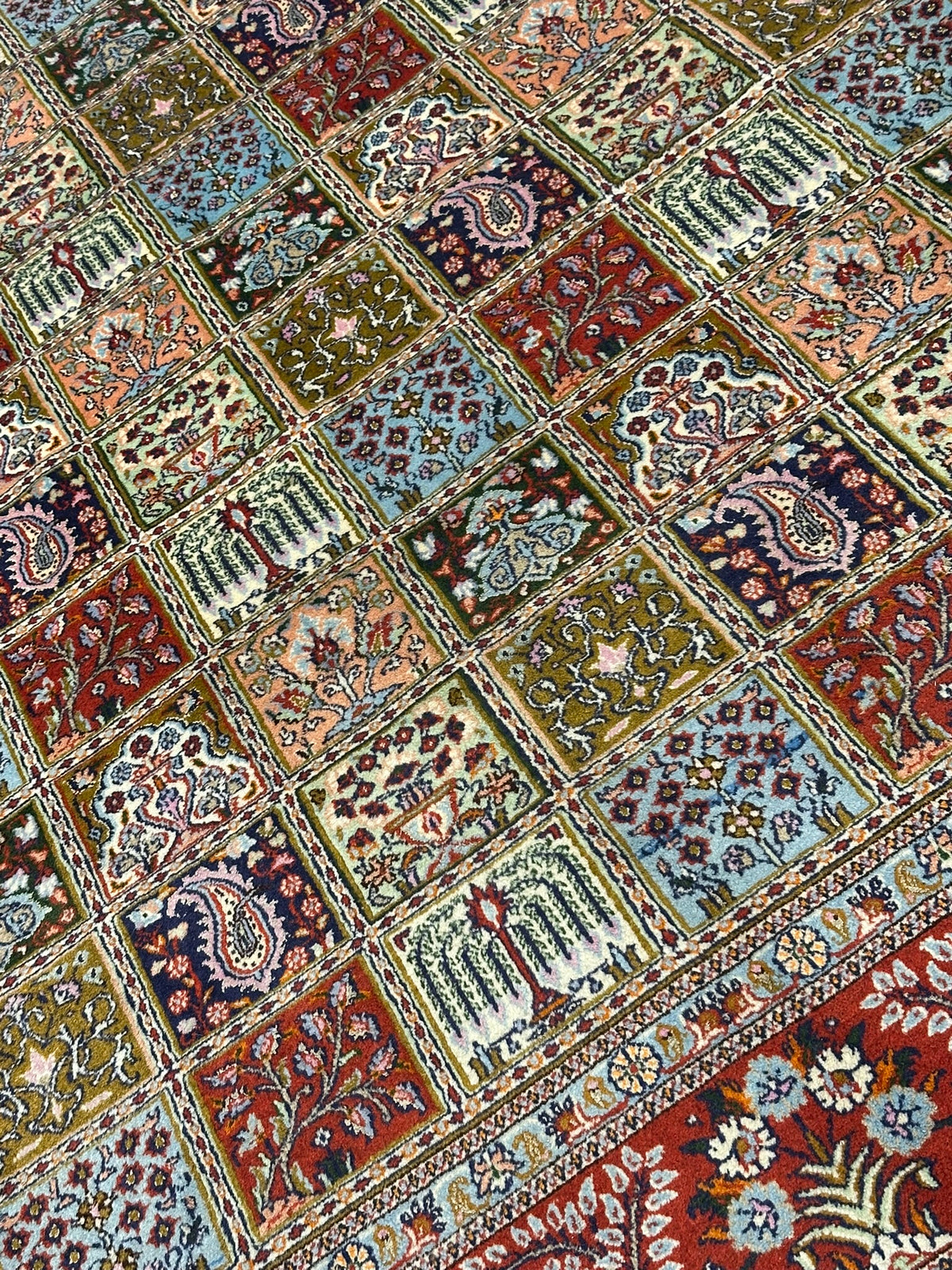 Orientteppich handgeknüpft Ghom Felder 300x200 cm