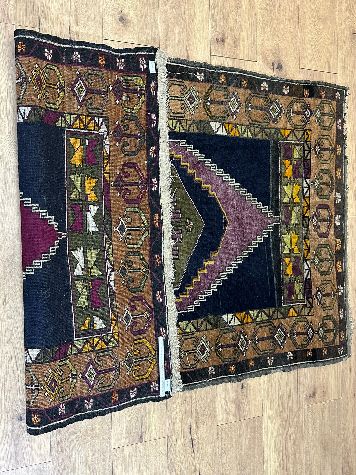 Antik Orientteppich handgeknüpft Kazak Milas Naturfarben 180x114 cm