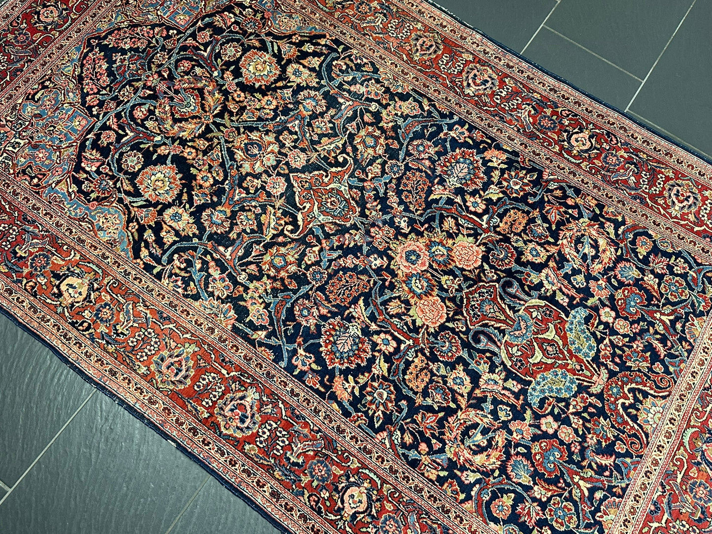 Handgeknüpfter Perser Teppich – Lebensbaum Antik Keschan