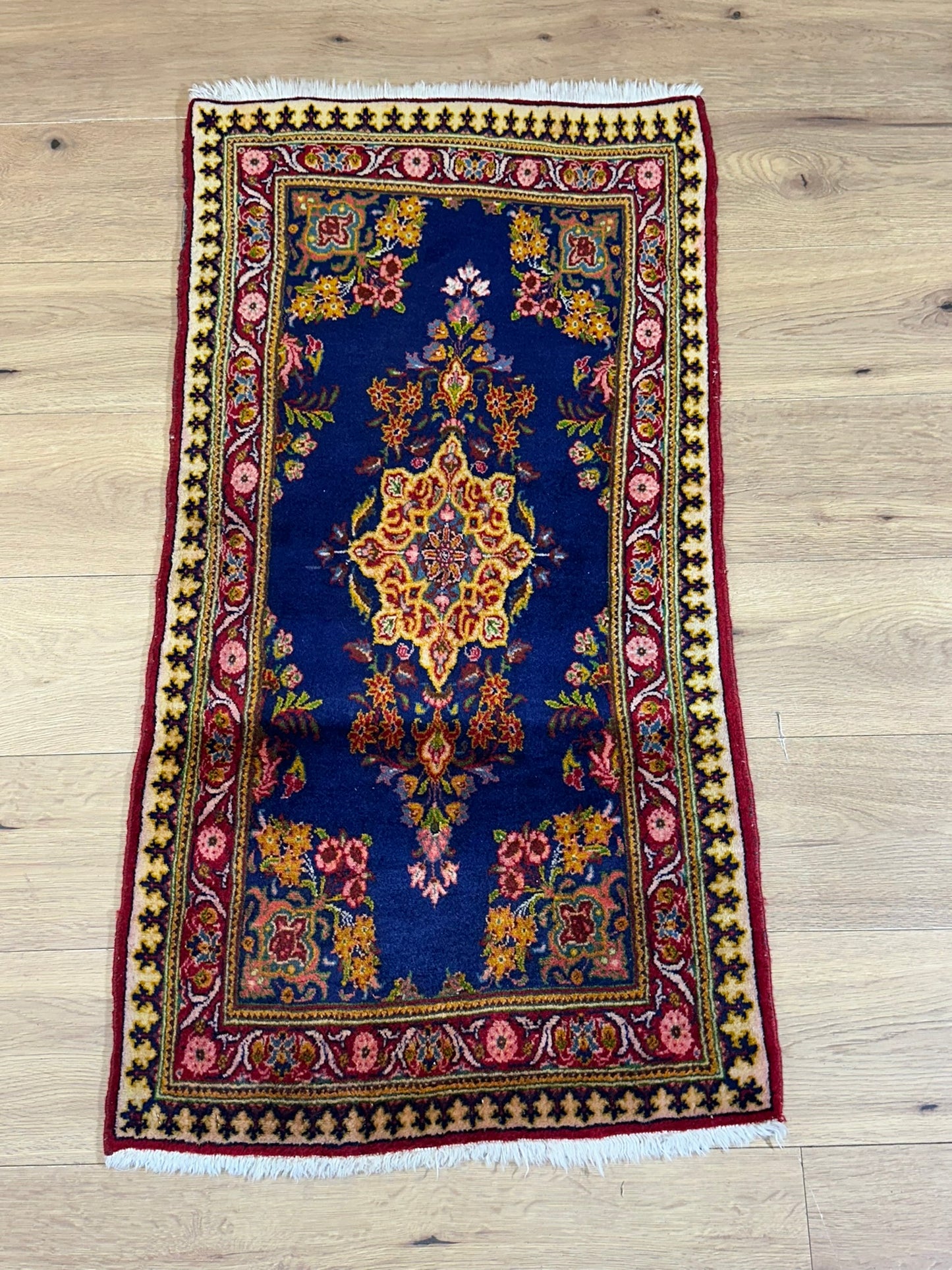 Orientteppich handgeknüpft Sarough Natur Semiantik 118x62 cm