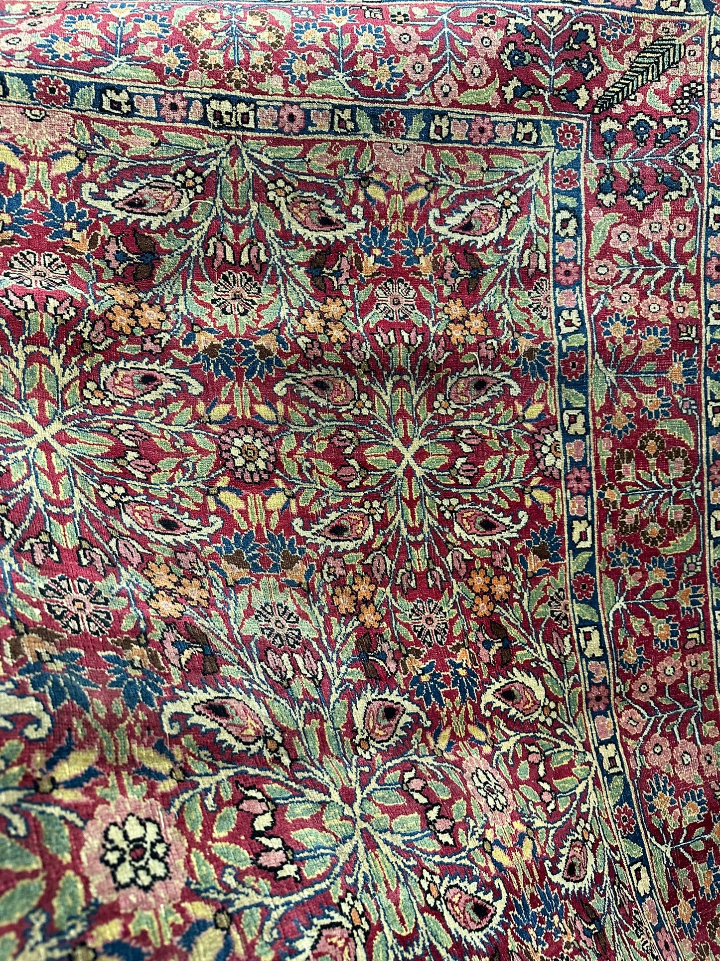 Handgeknüpfter Perser Teppich – Kirman Lavar Design aus Korkwolle
