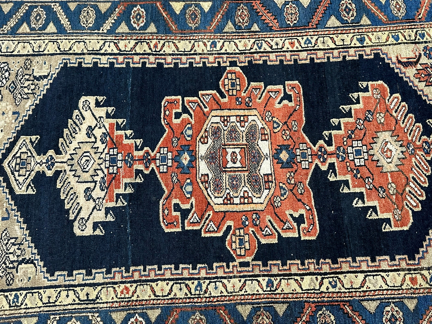 Handgeknüpfter Perser Teppich – Zanjan Art Deco Naturfarben 197x130cm