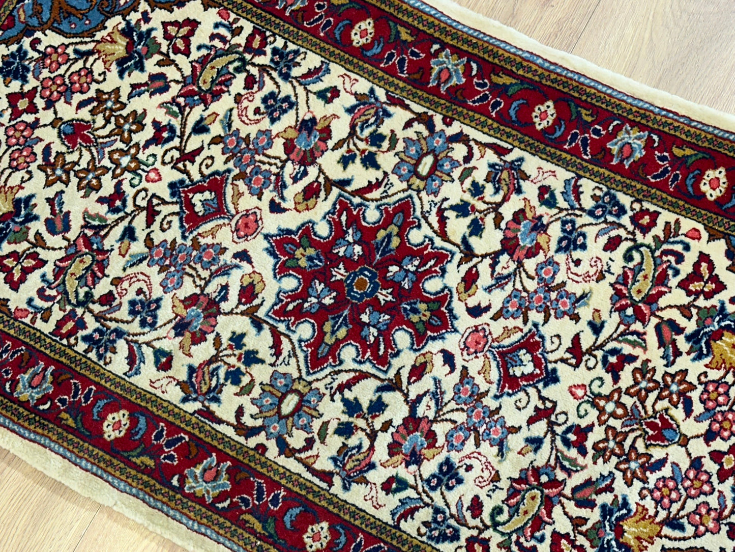 Orientteppich handgeknüpft Sarough 118x64 cm