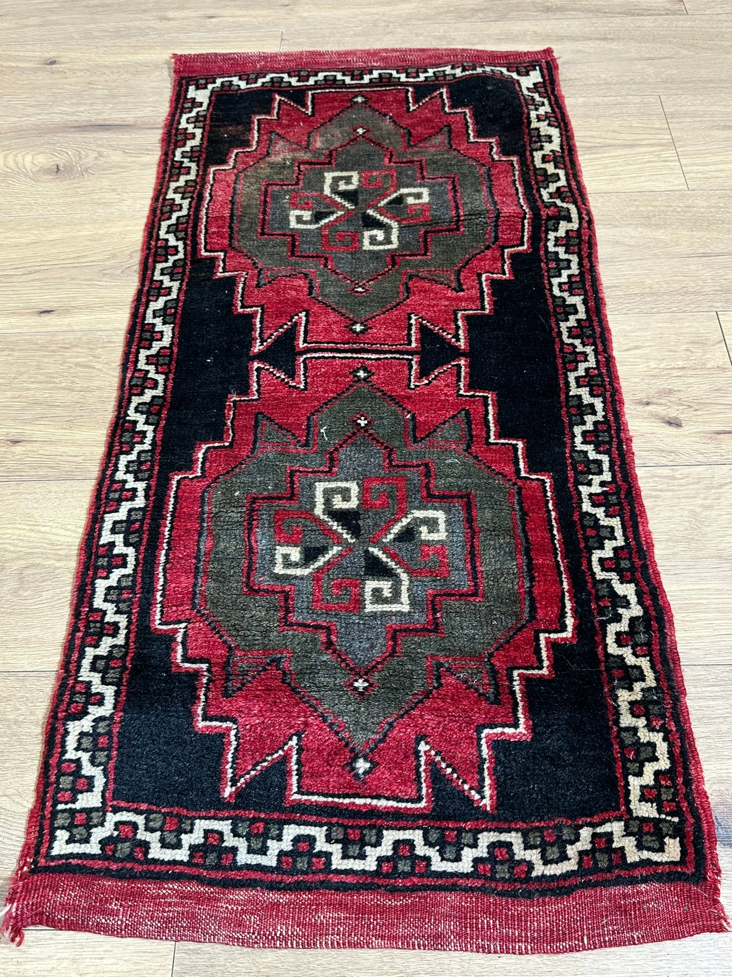 Orientteppich handgeknüpft Kazak 110x50 cm