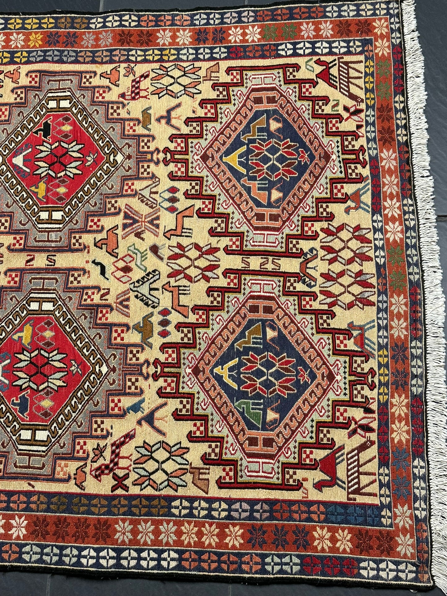Handgeknüpfter Perser Teppich – Kazak Sumack Art Deco Naturfarben 186x113cm