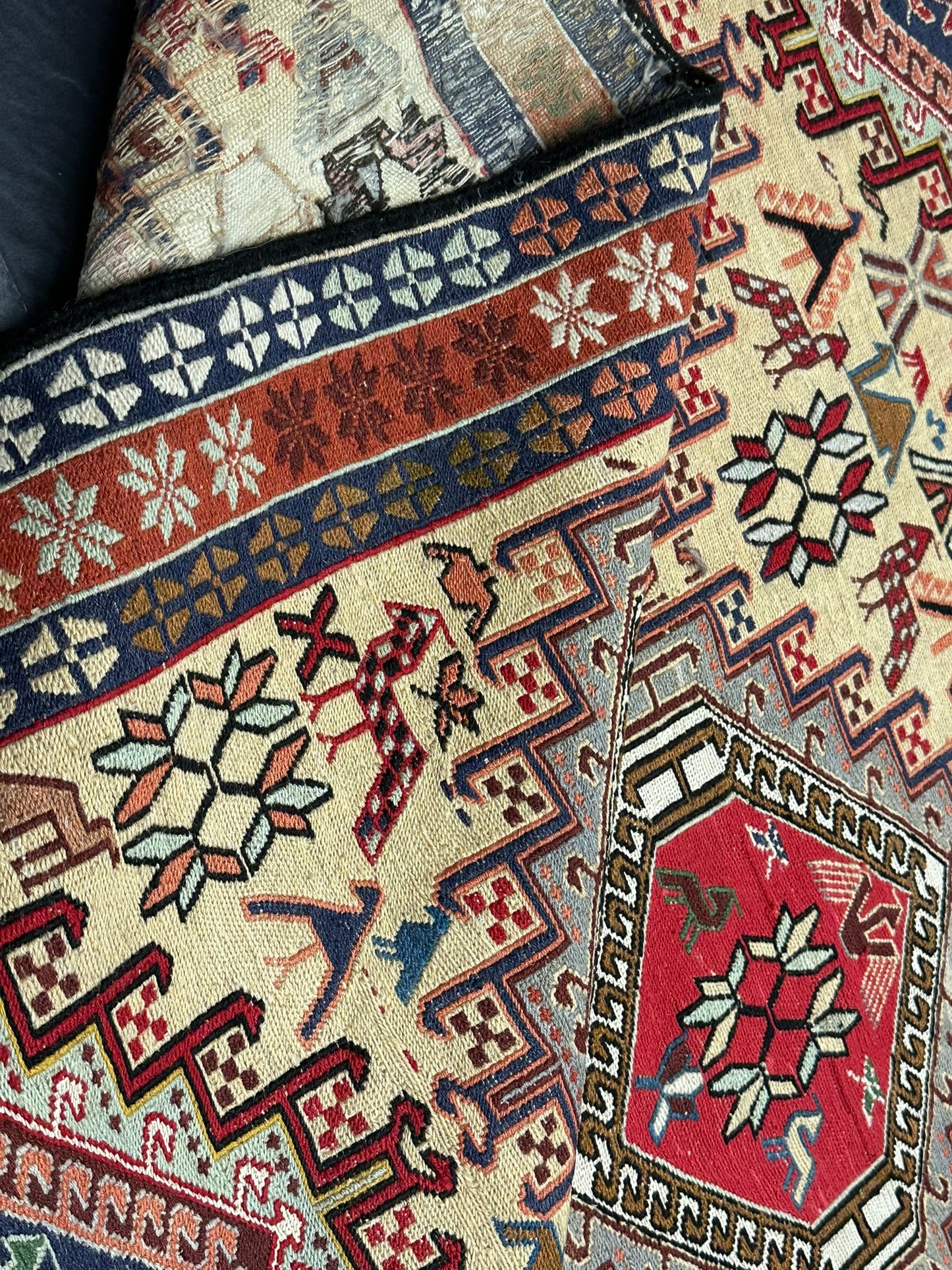 Handgeknüpfter Perser Teppich – Kazak Sumack Art Deco Naturfarben 186x113cm