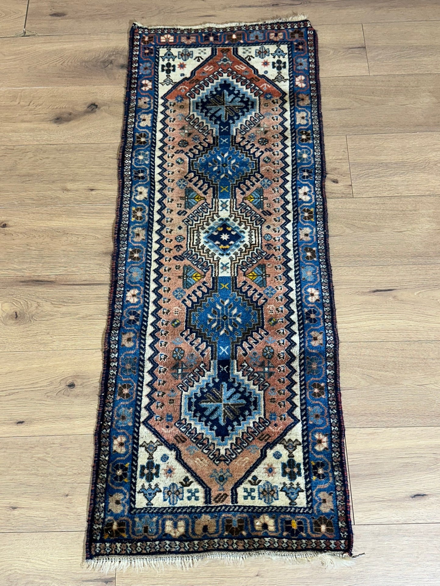 Orientteppich handgeknüpft Gaschgai Wolle 140x55 cm