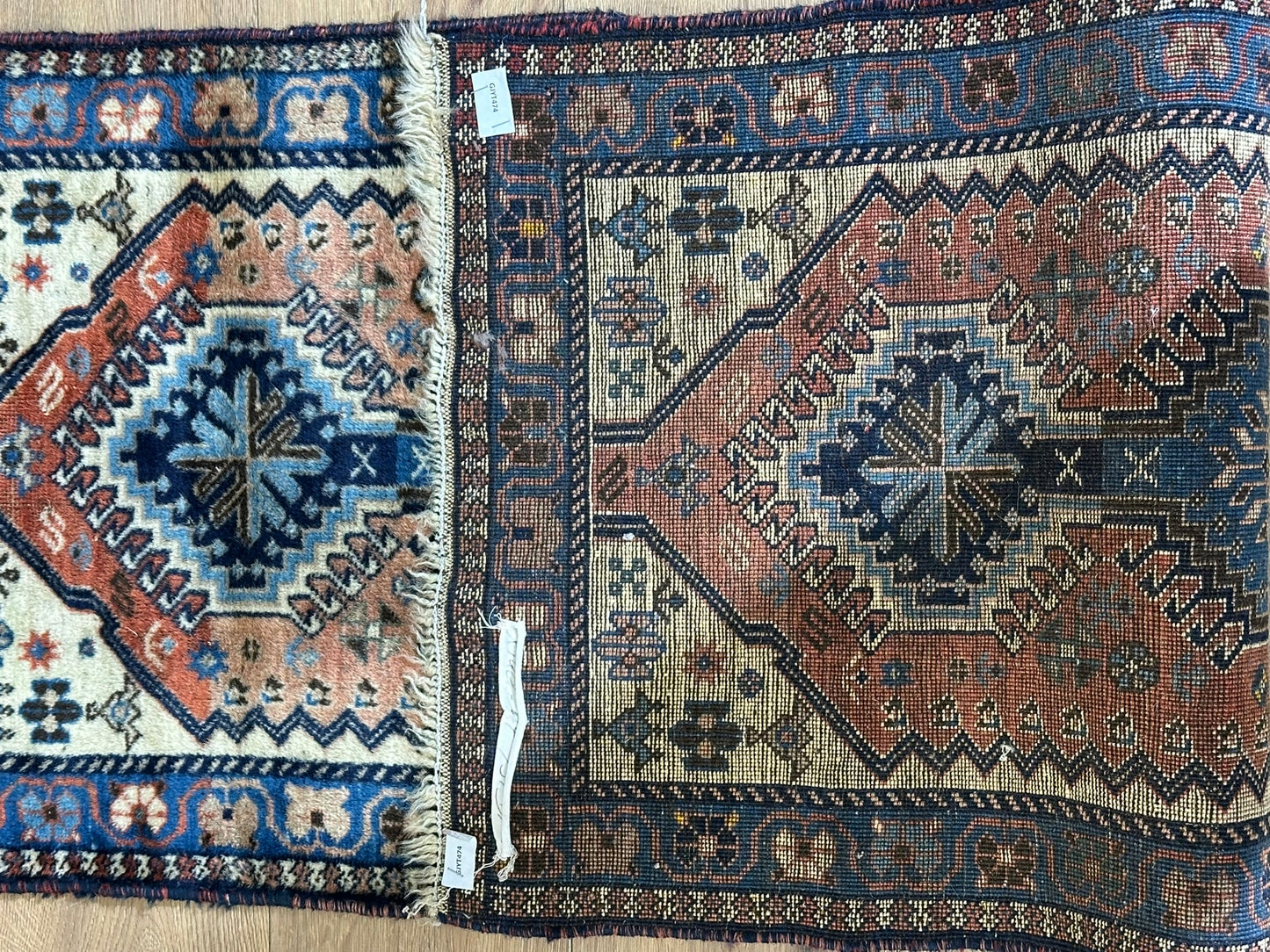 Orientteppich handgeknüpft Gaschgai Wolle 140x55 cm