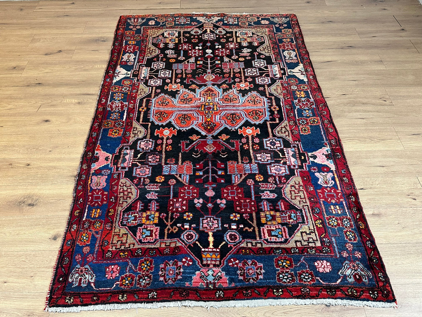 Orientteppich handgeknüpft Malayer Naturfarben 245x150 cm