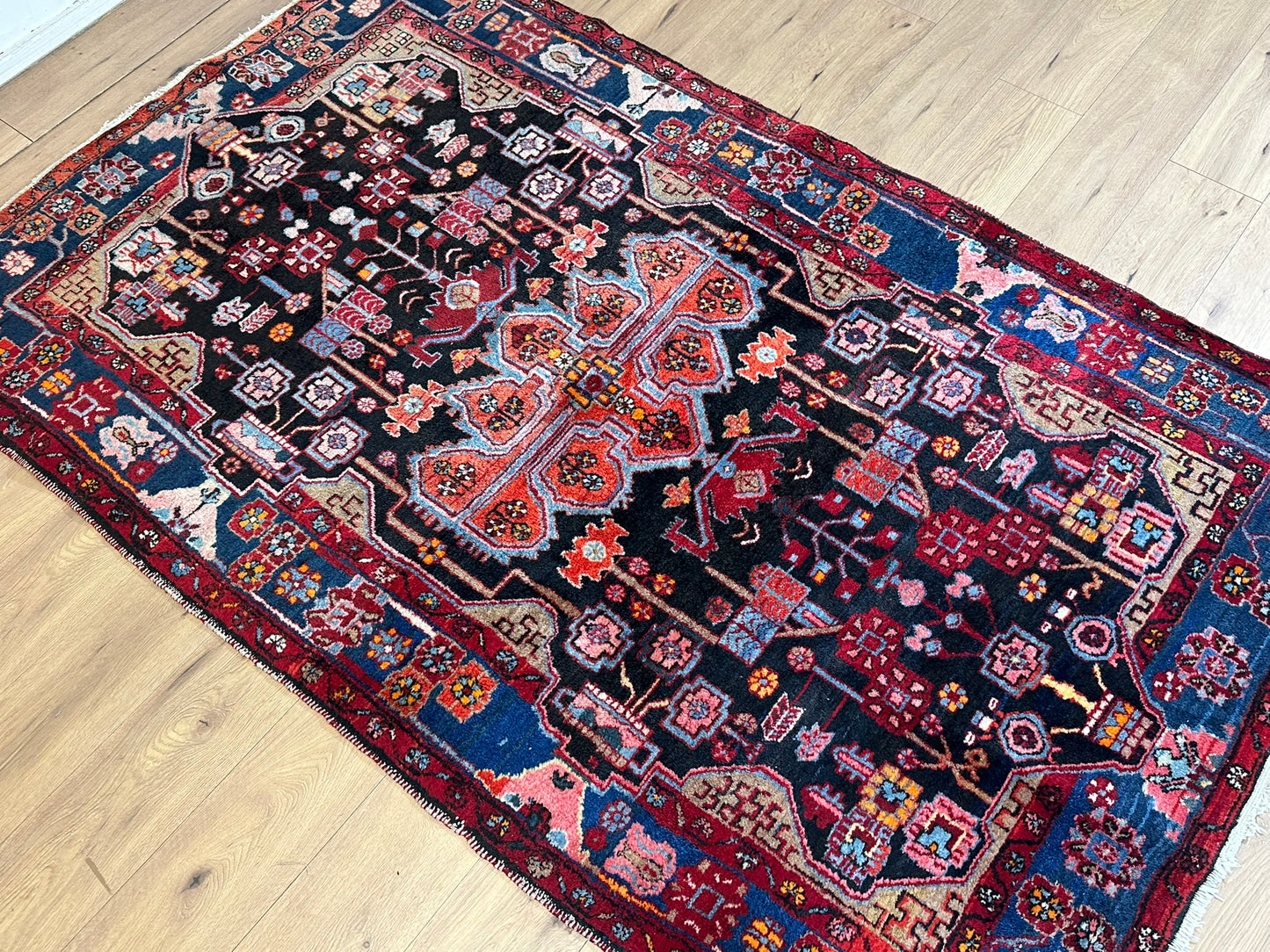 Orientteppich handgeknüpft Malayer Naturfarben 245x150 cm