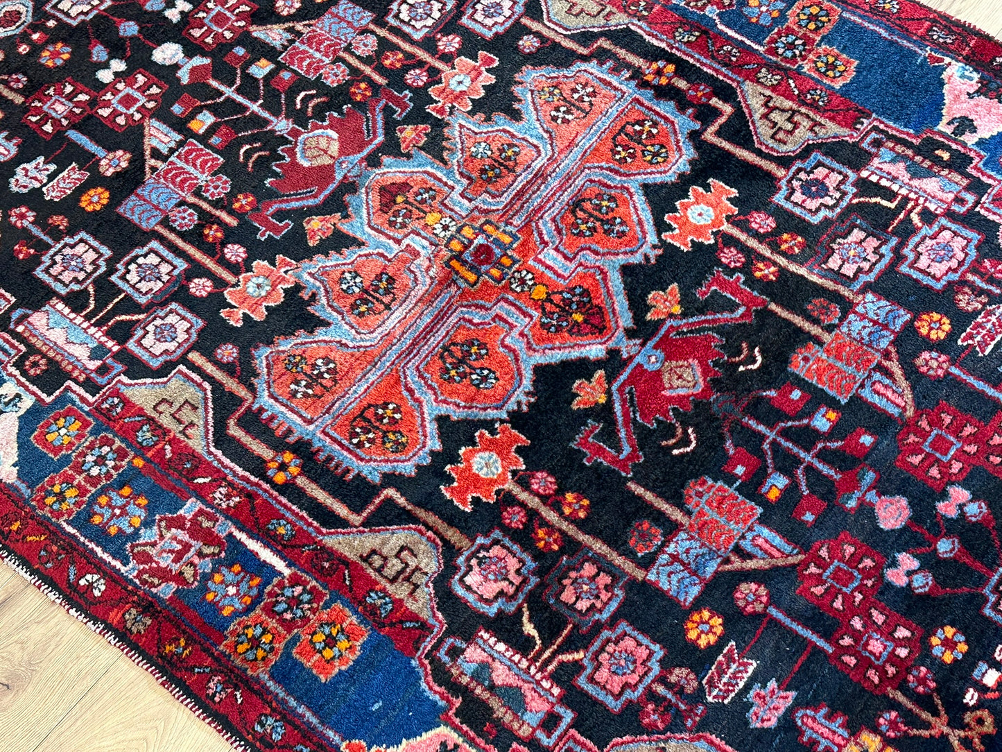 Orientteppich handgeknüpft Malayer Naturfarben 245x150 cm