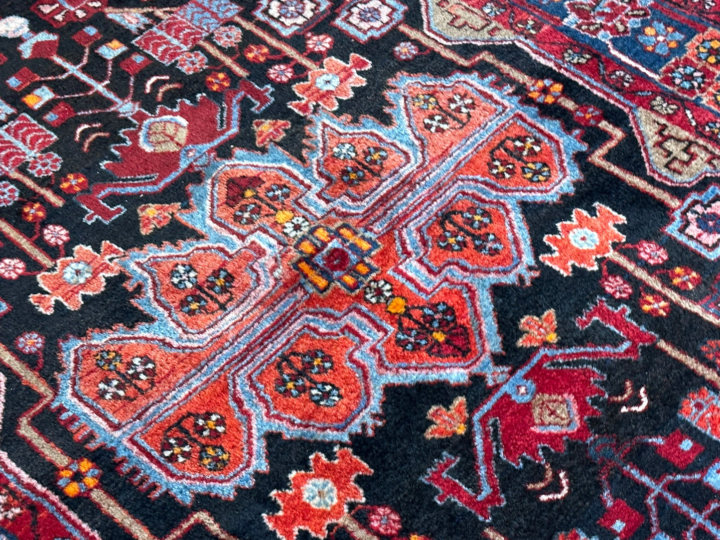 Orientteppich handgeknüpft Malayer Naturfarben 245x150 cm