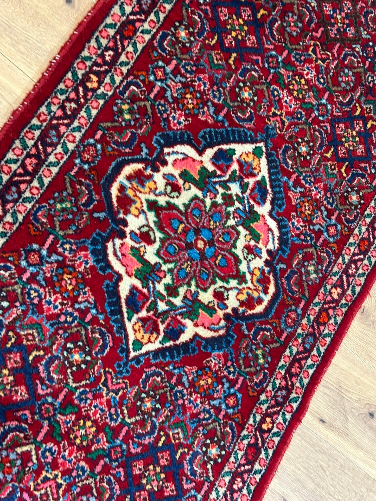 Orientteppich handgeknüpft Hamadan Läufer Wolle 325x85 cm