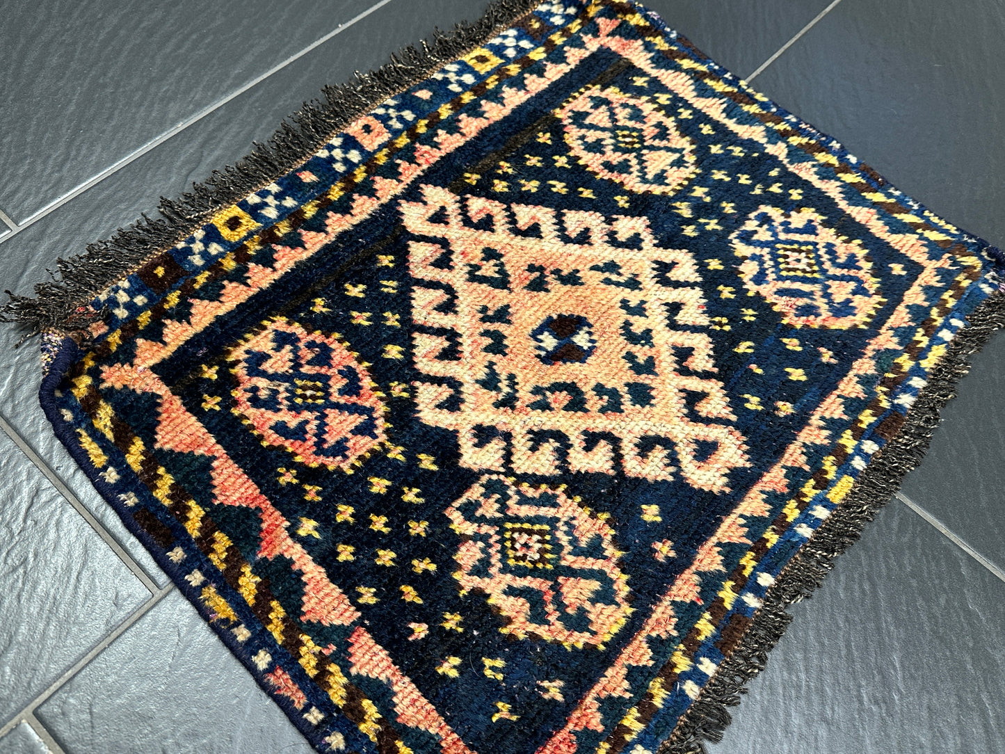 Antike Bachtiar Tasche - Handgeknüpfter Perser Orientteppich 55x70 cm