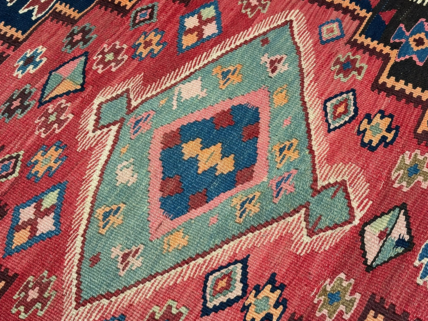 Handgeknüpfter Perser Teppich – Sumack Kelim Art Deco Naturfarben 210X127CM