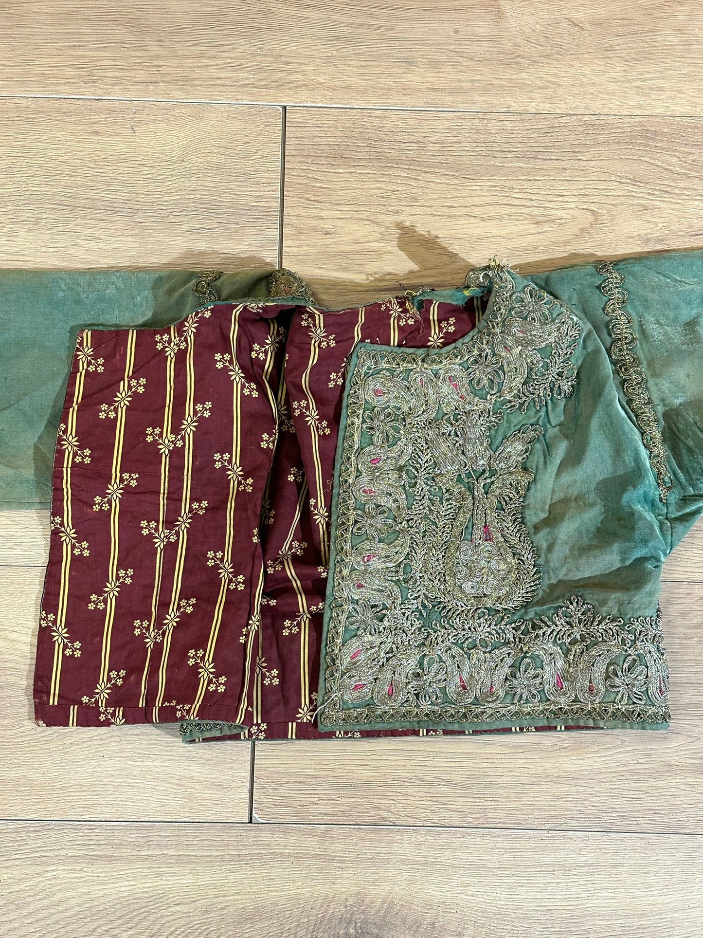 Orient Antike Osmanische Jacke Textil Handgestickt 130x40 cm