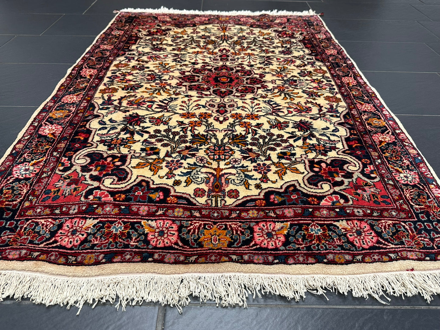 Handgeknüpfter Perser Teppich – Bidjar Rosen Korkwolle NeU 142X107CM