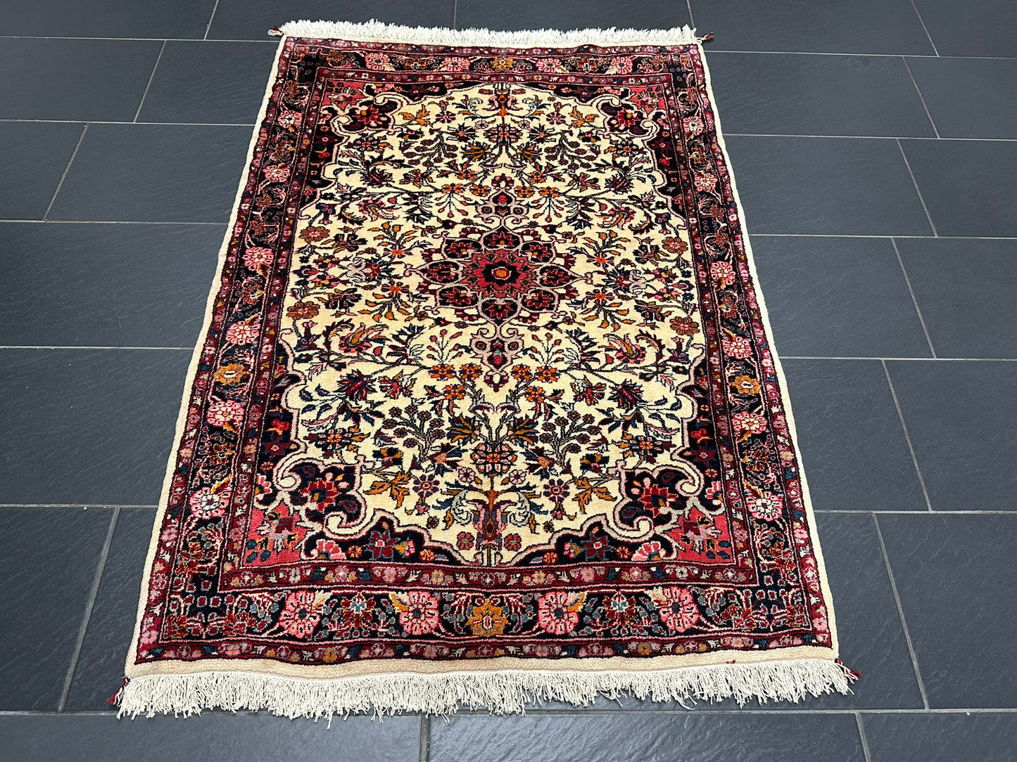 Handgeknüpfter Perser Teppich – Bidjar Rosen Korkwolle NeU 142X107CM