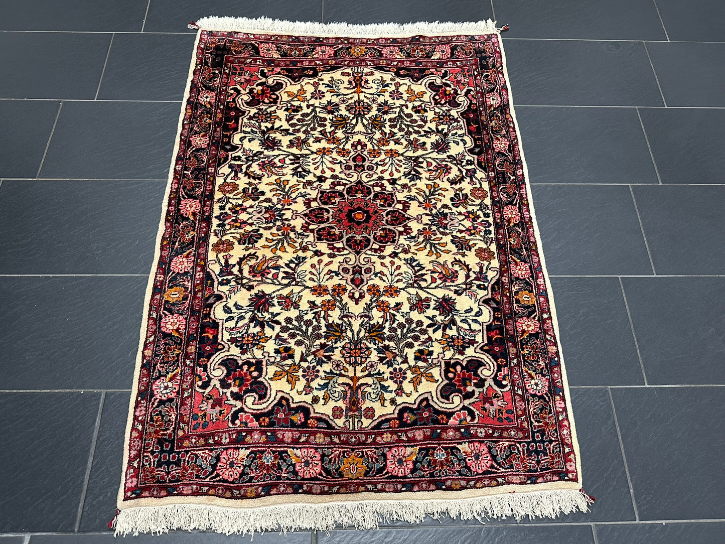 Handgeknüpfter Perser Teppich – Bidjar Rosen Korkwolle NeU 142X107CM