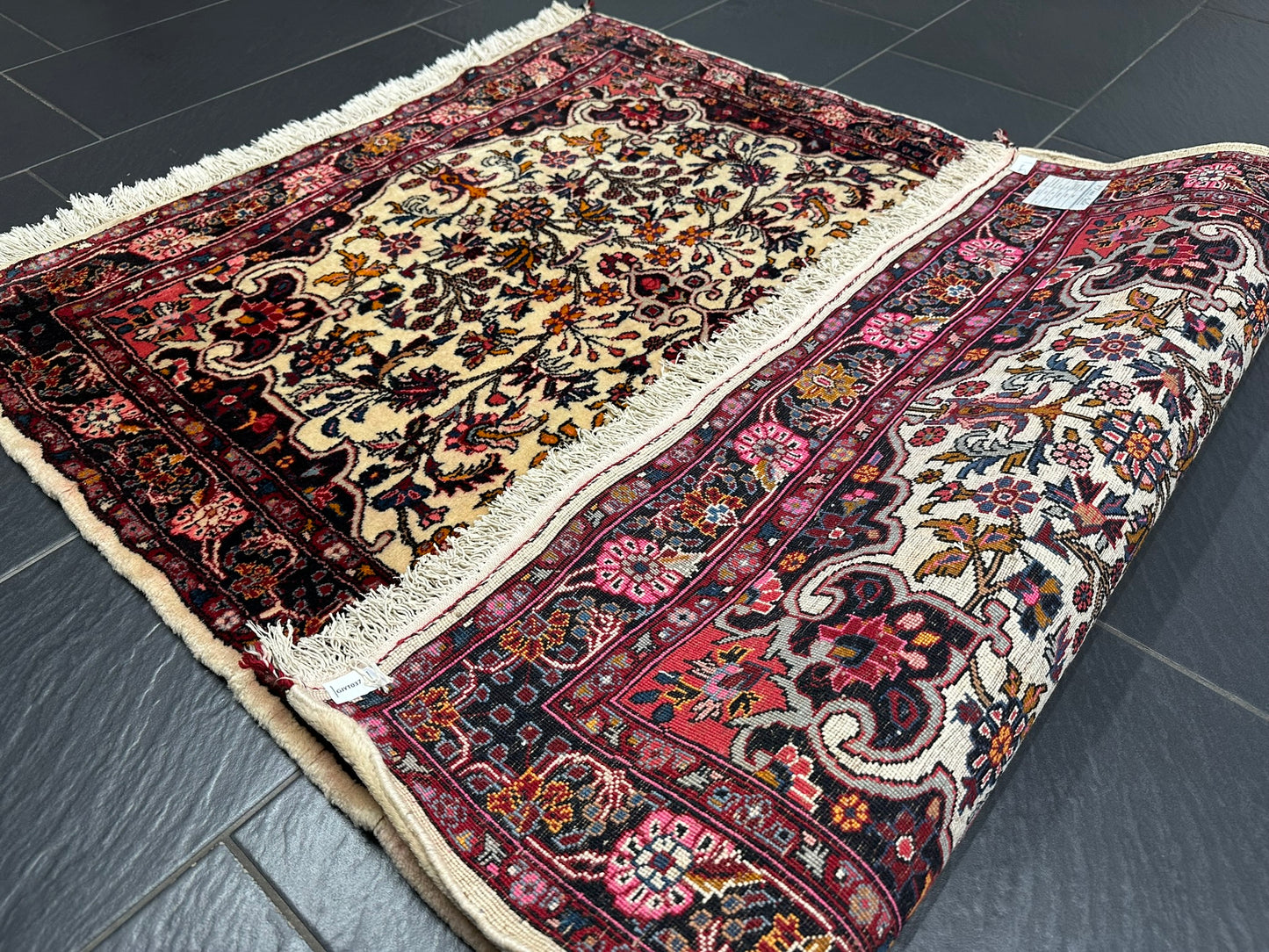 Handgeknüpfter Perser Teppich – Bidjar Rosen Korkwolle NeU 142X107CM