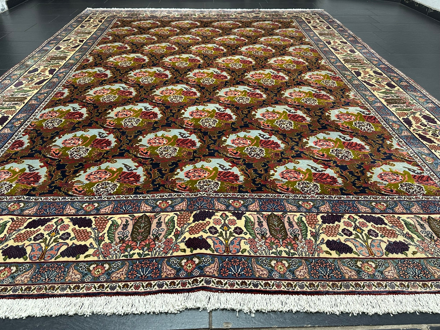 orientteppich handgeknüpft Bidjar SENNEH floral 348x258 cm