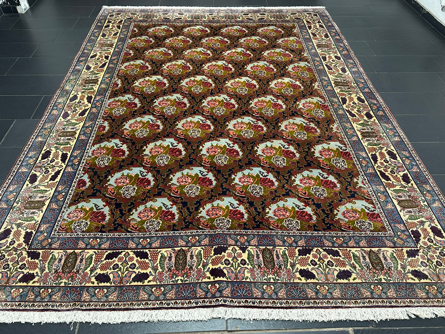orientteppich handgeknüpft Bidjar SENNEH floral 348x258 cm