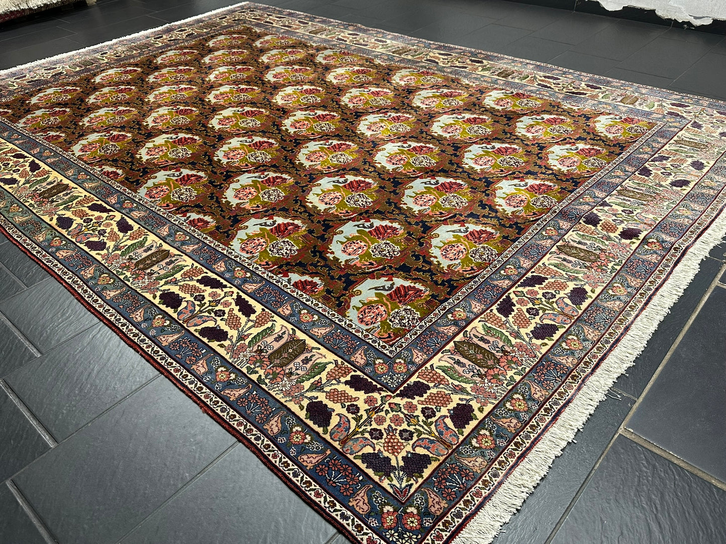 orientteppich handgeknüpft Bidjar SENNEH floral 348x258 cm
