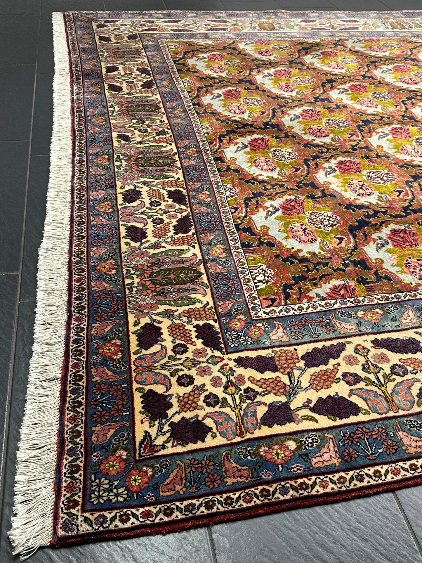 orientteppich handgeknüpft Bidjar SENNEH floral 348x258 cm