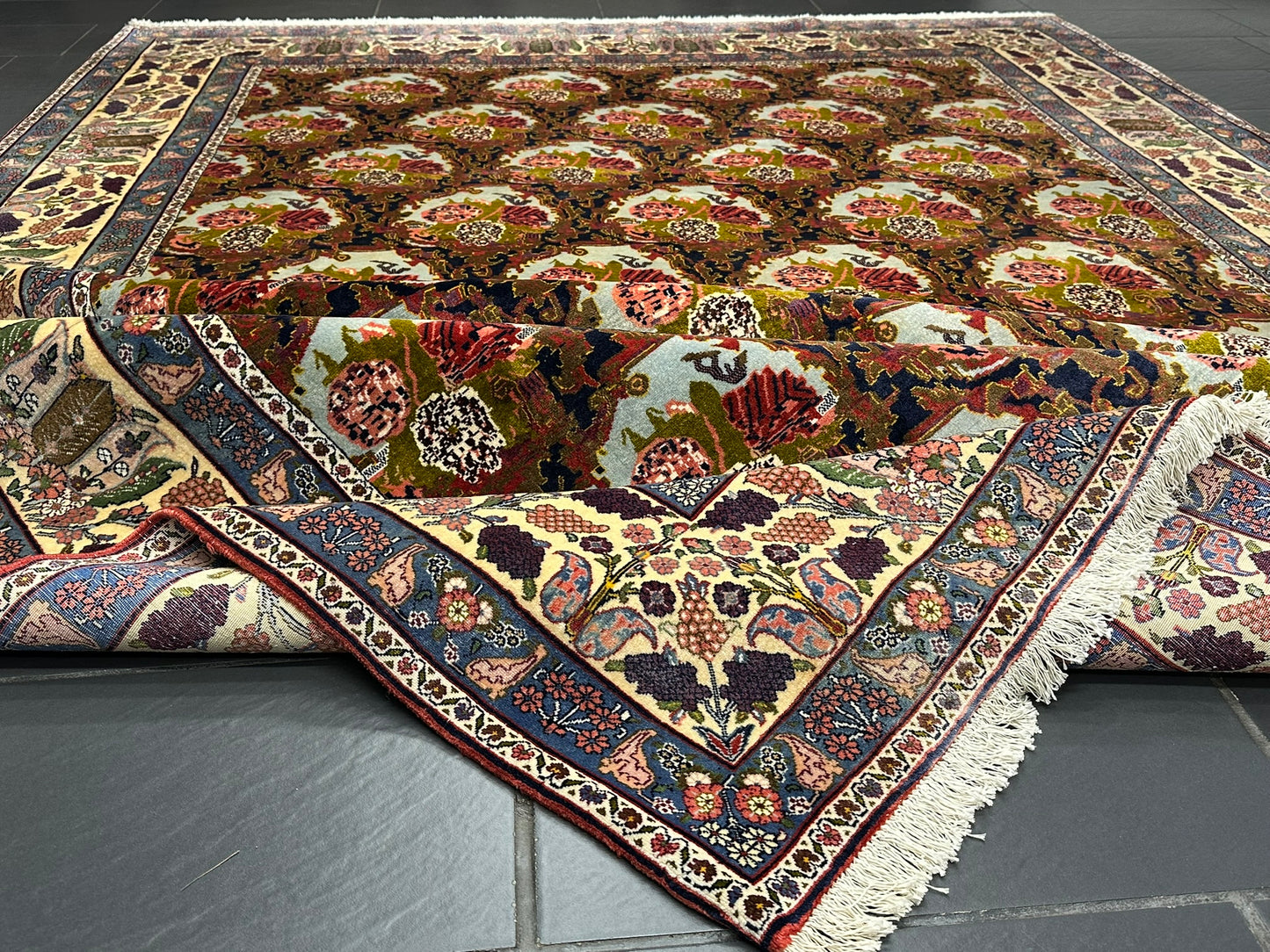orientteppich handgeknüpft Bidjar SENNEH floral 348x258 cm