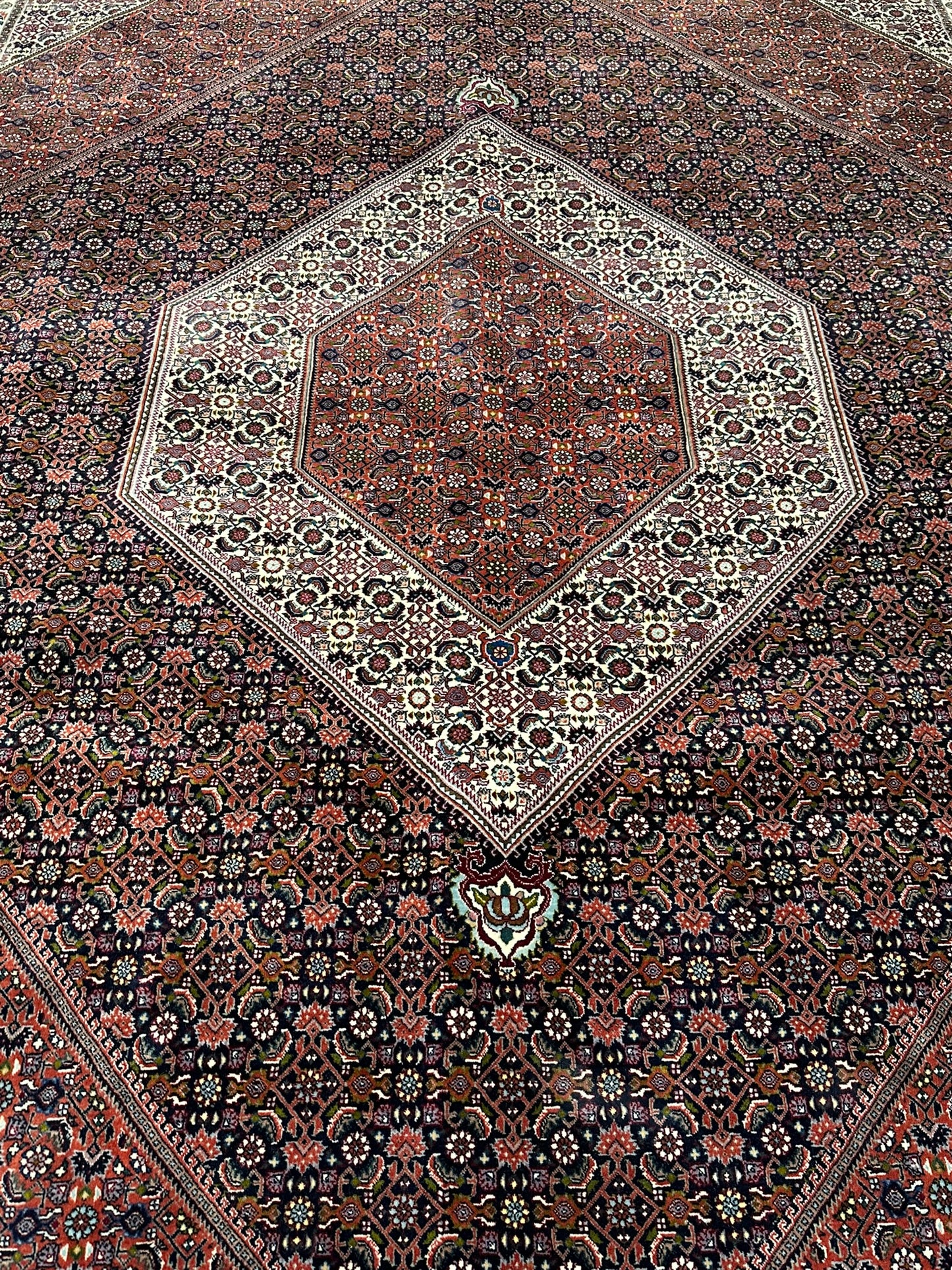 orientteppich handgeknüpft Bidjar Medaillon Korkwolle 348x258 cm